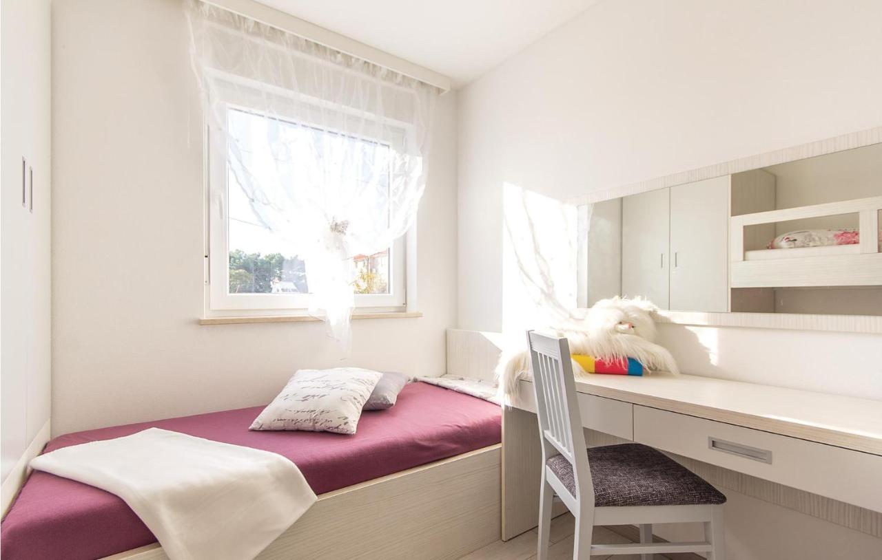 Lovely Apartment In Medulin With Kitchen المظهر الخارجي الصورة